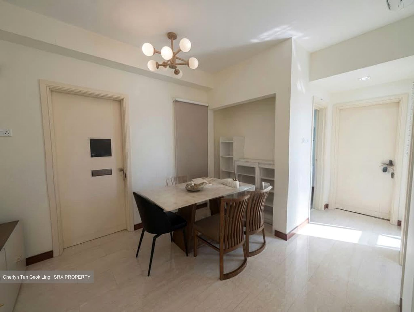 The Mayfair (D22), Condominium #560358461